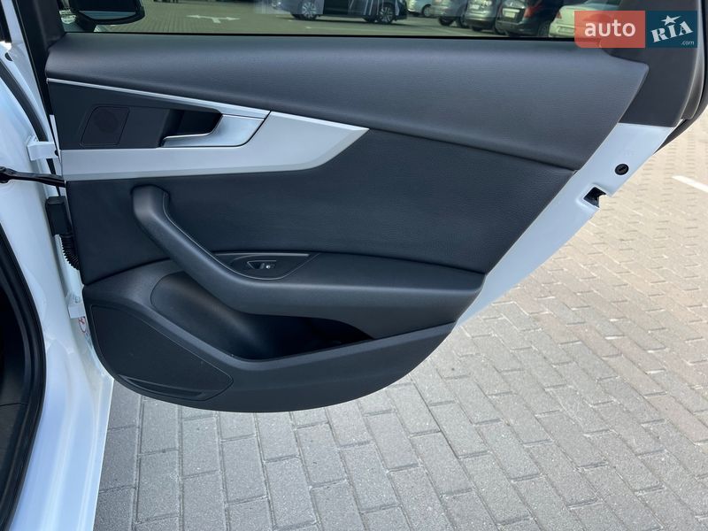 Універсал Audi A4 2021 в Львові