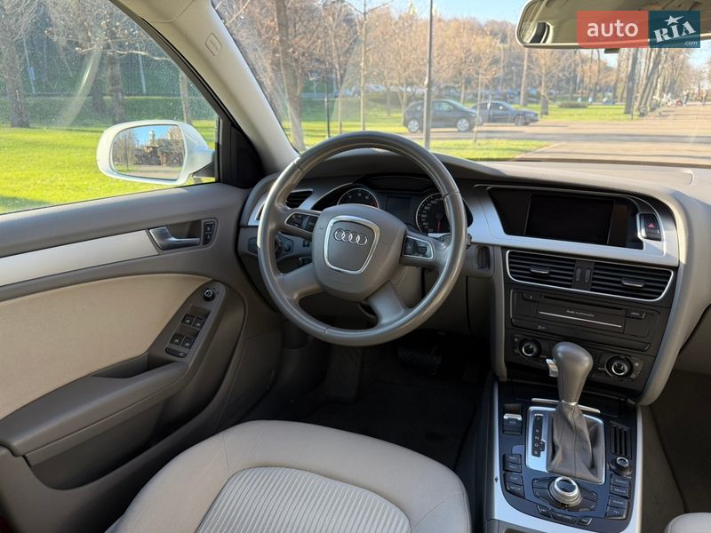 Универсал Audi A4 2010 в Киеве