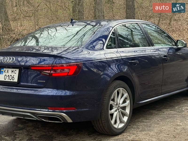 Седан Audi A4 2019 в Киеве