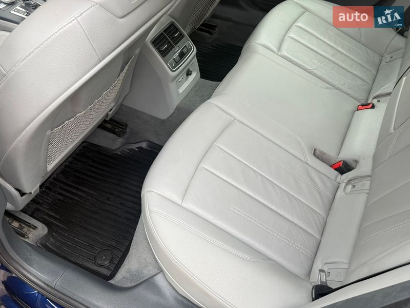 Седан Audi A4 2019 в Киеве