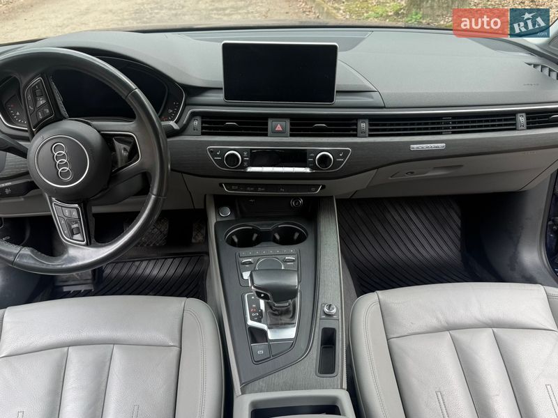 Седан Audi A4 2019 в Киеве