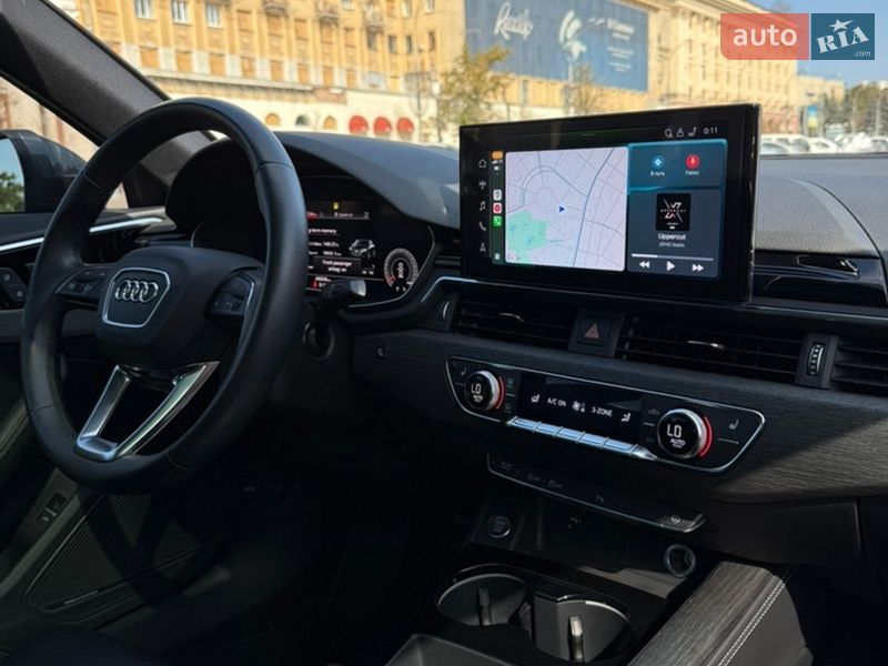 Седан Audi A4 2023 в Харкові