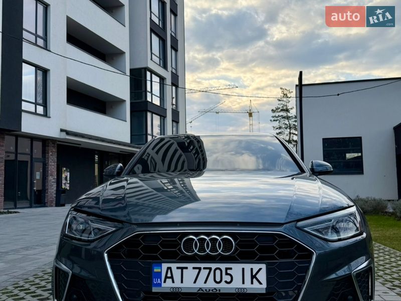 Седан Audi A4 2020 в Ивано-Франковске