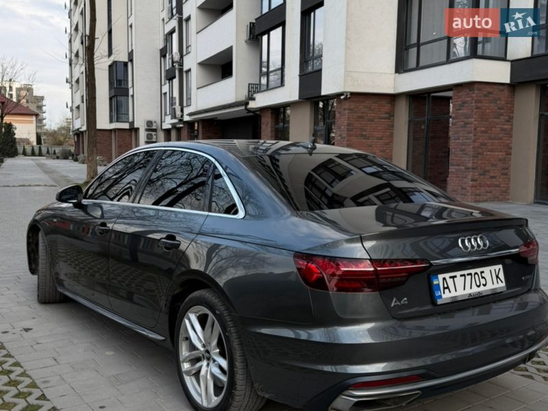 Седан Audi A4 2020 в Ивано-Франковске