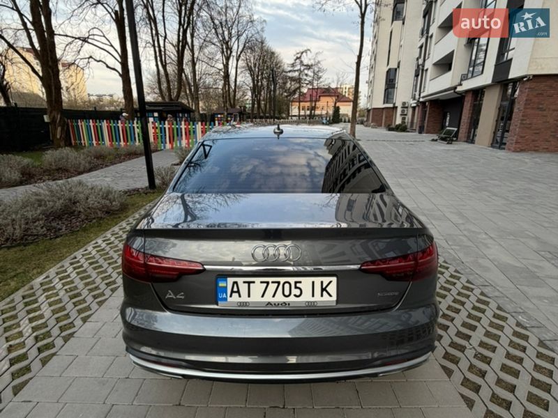 Седан Audi A4 2020 в Ивано-Франковске