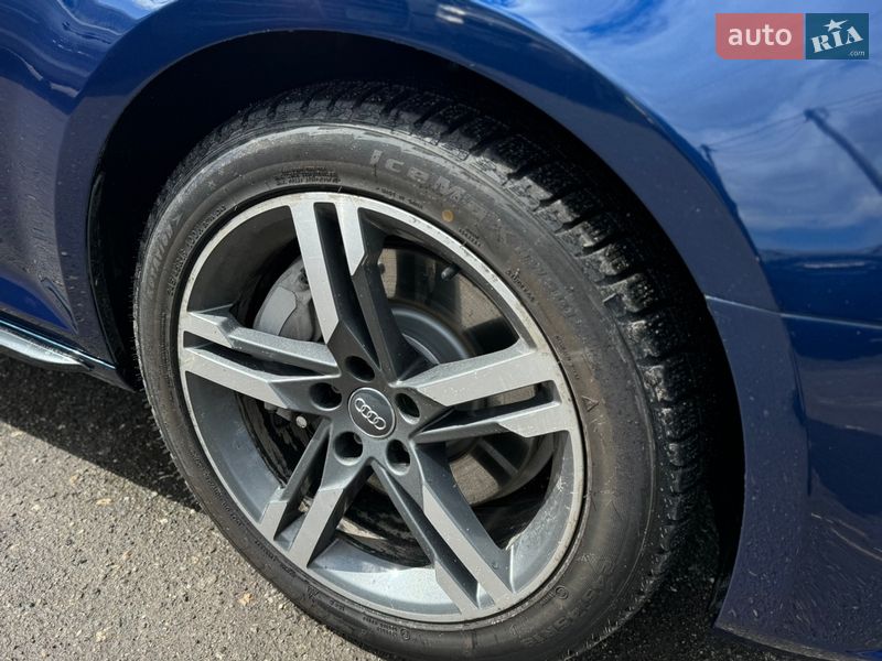 Седан Audi A4 2017 в Хмельницком