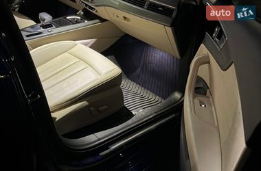 Седан Audi A4 2022 в Киеве