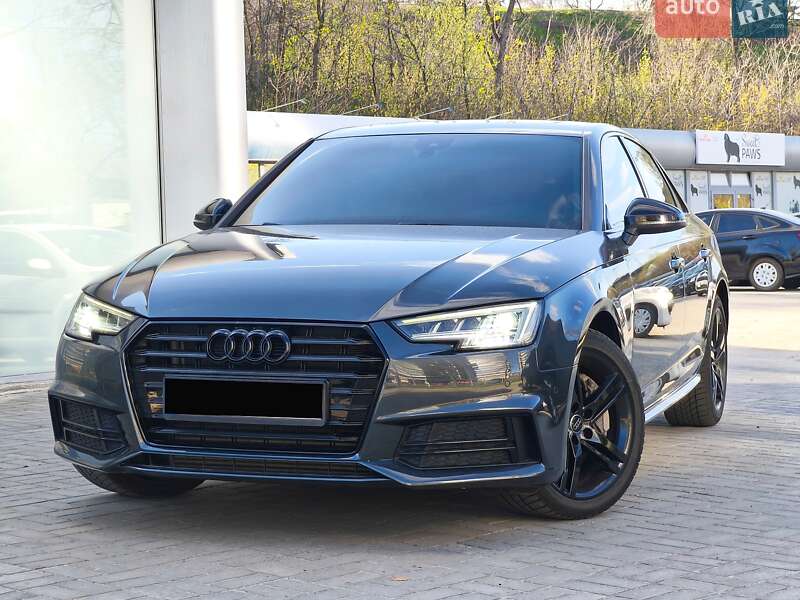 Седан Audi A4 2016 в Днепре