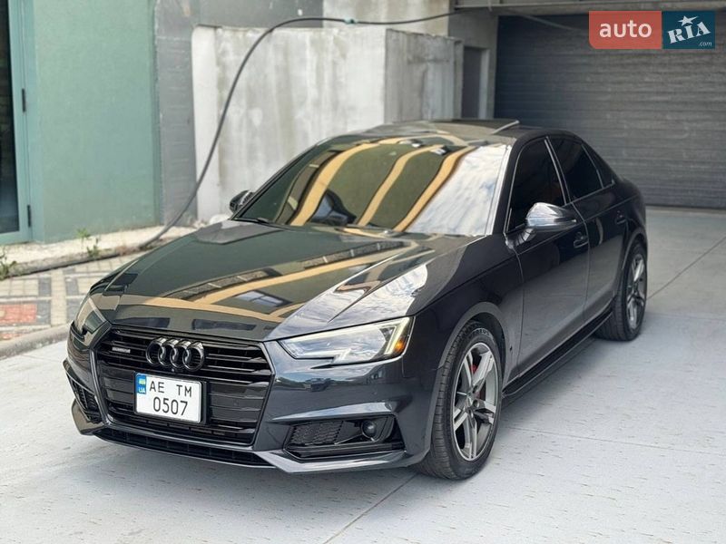 Audi A4 2016