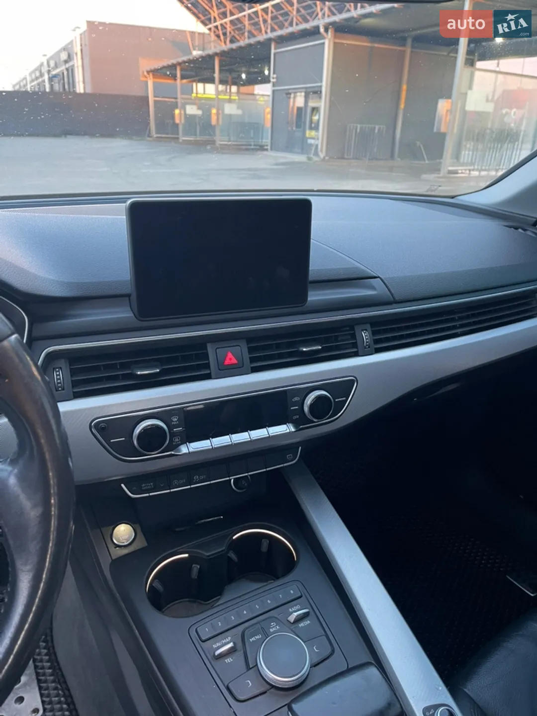 2017 Audi A4 - мініатюра 12