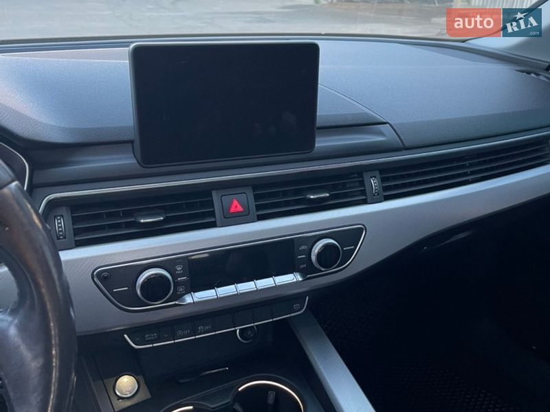 Седан Audi A4 2017 в Ковелі