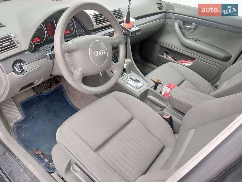 Седан Audi A4 2002 в Сквире