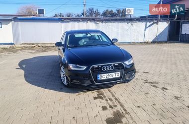 Седан Audi A4 2015 в Сокалі
