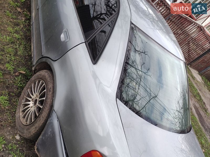 Седан Audi A4 1997 в Конотопе