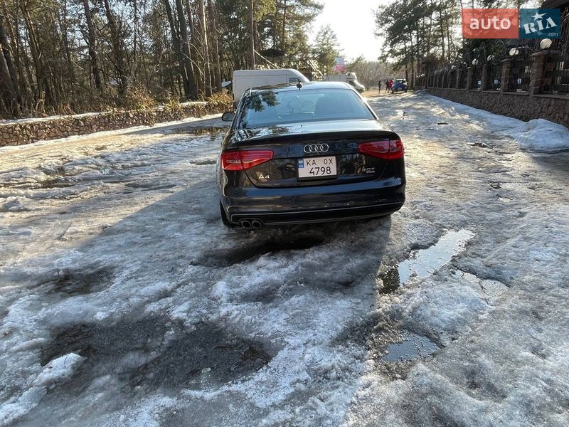 Седан Audi A4 2013 в Києві