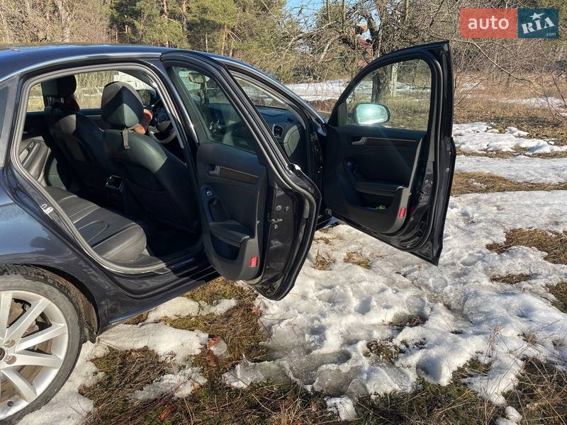 Седан Audi A4 2013 в Киеве