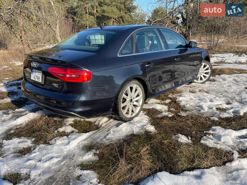 Седан Audi A4 2013 в Києві