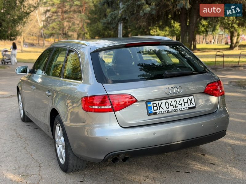 Універсал Audi A4 2010 в Рівному