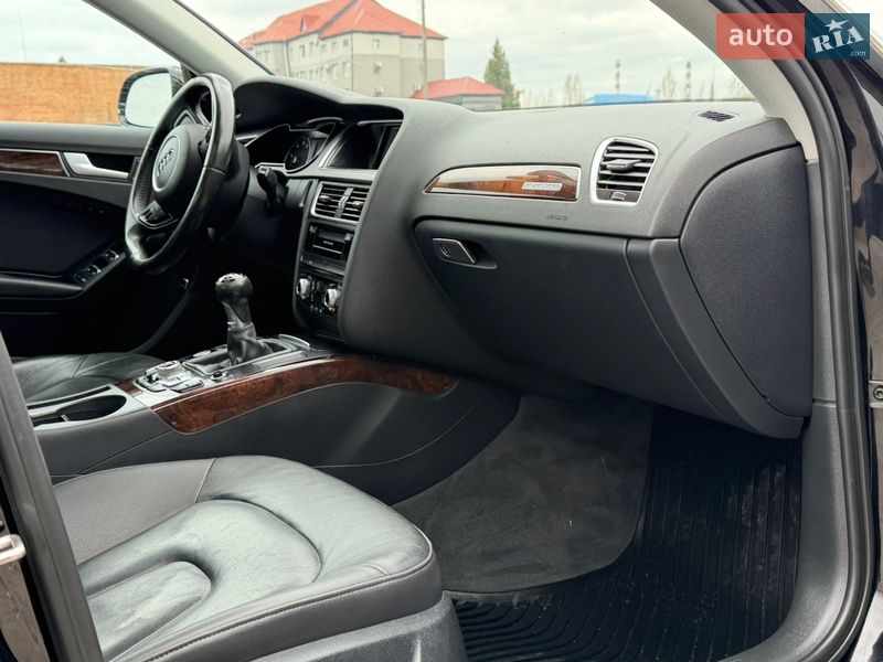 Седан Audi A4 2015 в Луцьку