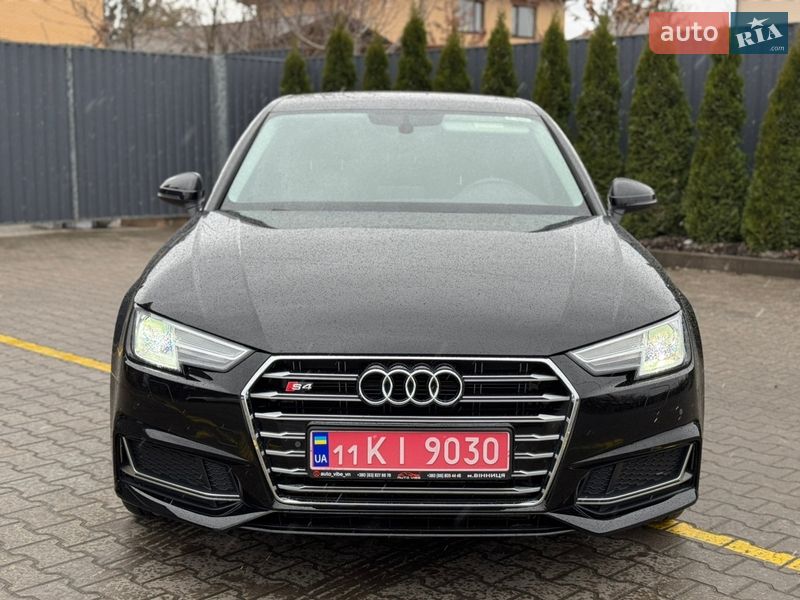 Седан Audi A4 2019 в Виннице