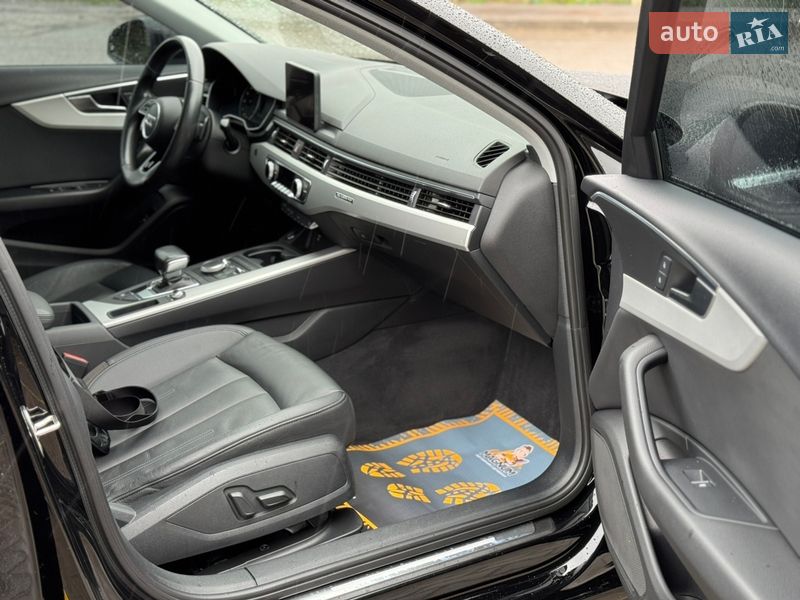 Седан Audi A4 2019 в Виннице