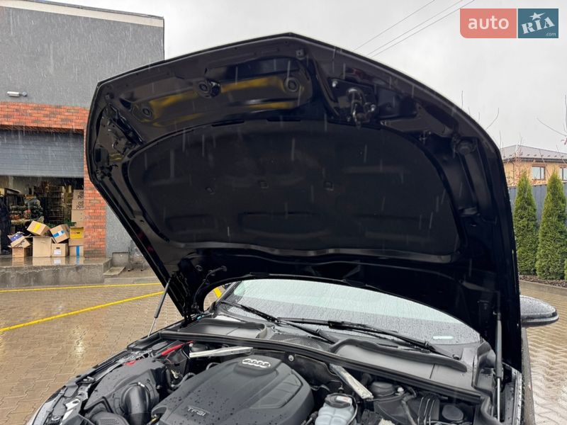 Седан Audi A4 2019 в Виннице