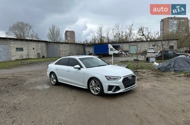 Седан Audi A4 2022 в Харькове