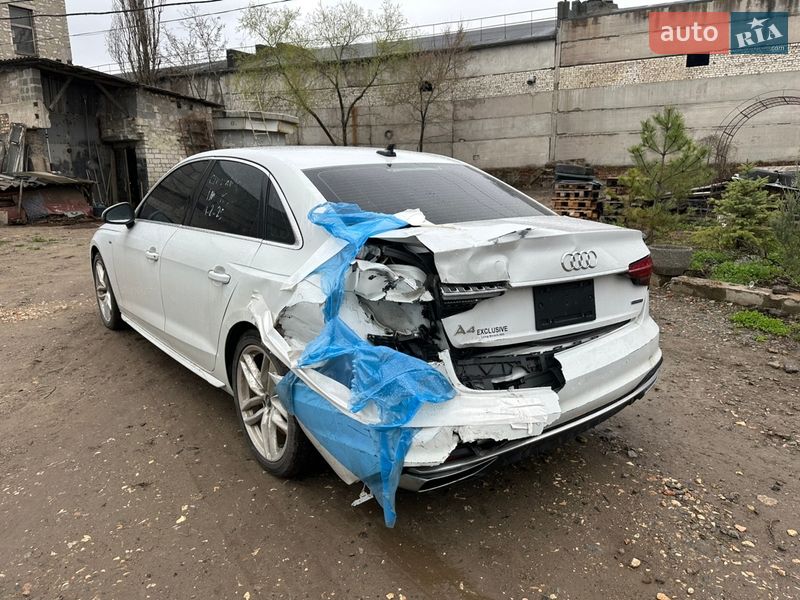 Седан Audi A4 2022 в Харькове