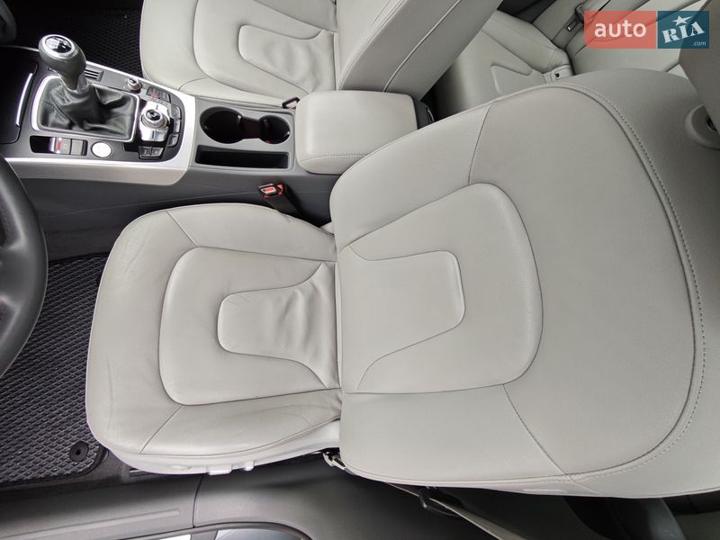 Седан Audi A4 2013 в Киеве