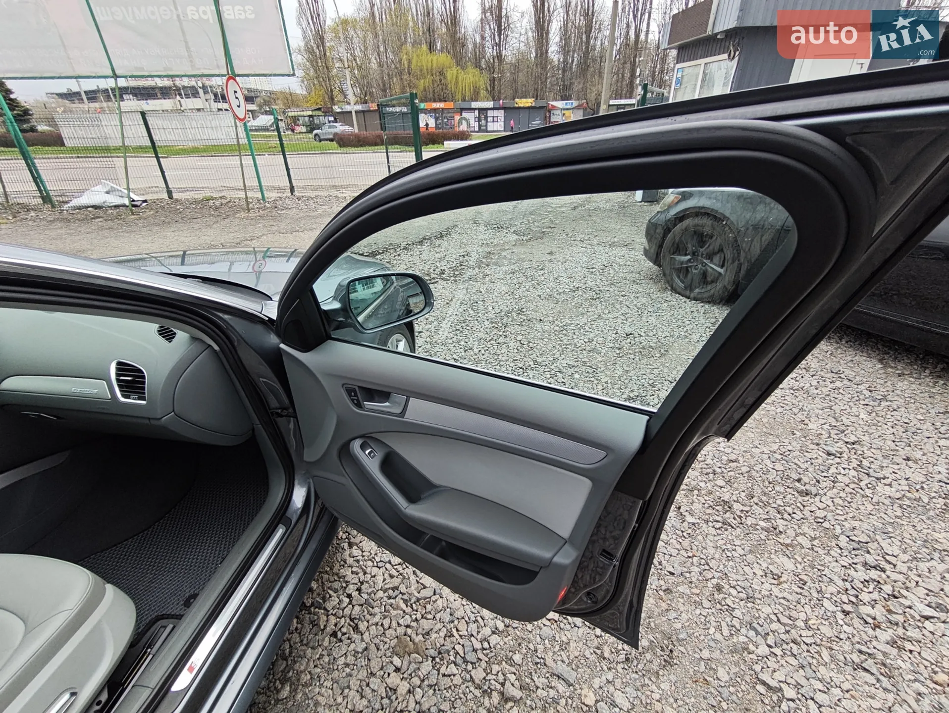 2013 Audi A4 - мініатюра 19