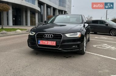 Седан Audi A4 2014 в Львові