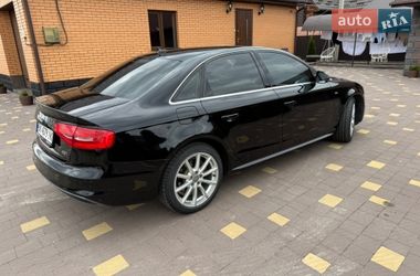 Седан Audi A4 2015 в Вараше