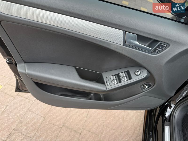 Седан Audi A4 2015 в Вараше