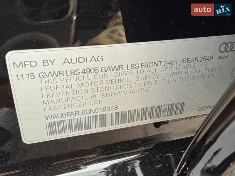 Седан Audi A4 2015 в Вараше