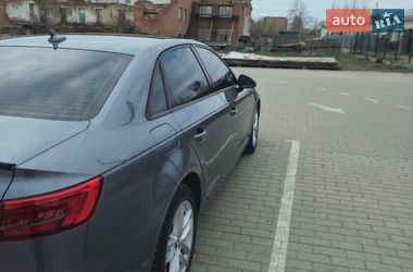 Седан Audi A4 2017 в Ромнах