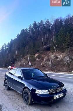 Седан Audi A4 1996 в Турці