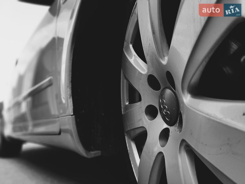 Седан Audi A4 2004 в Києві фото 29 Седан Audi A4 2004 в Києві