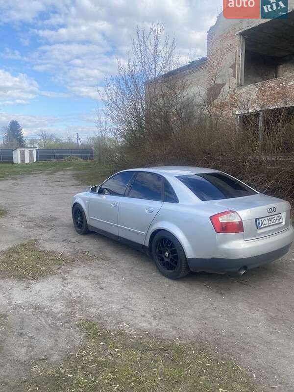 Седан Audi A4 2002 в Луцке