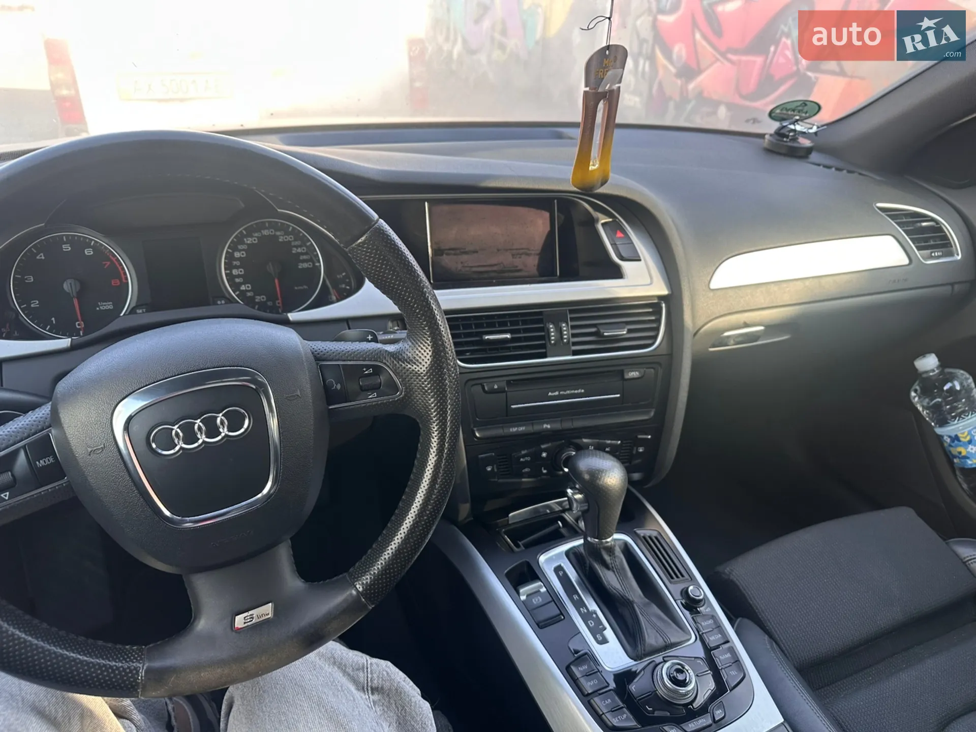 2010 Audi A4 - мініатюра 9