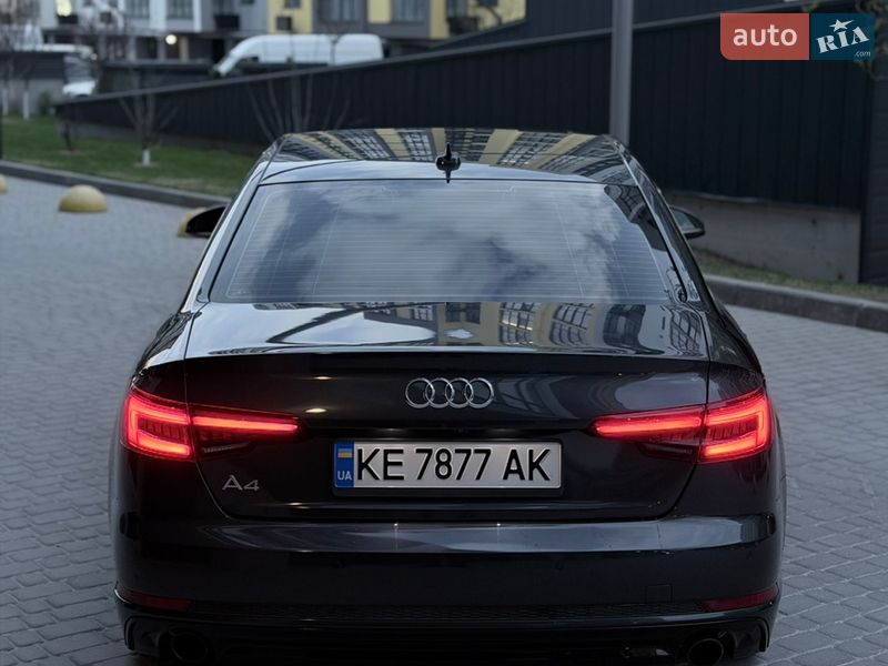 Седан Audi A4 2017 в Дніпрі