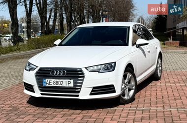 Седан Audi A4 2018 в Харкові