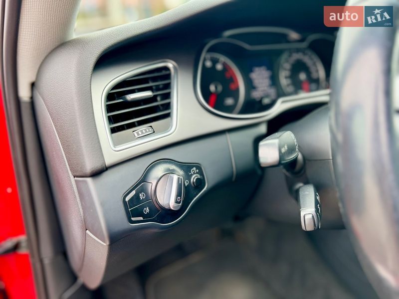 Седан Audi A4 2013 в Киеве