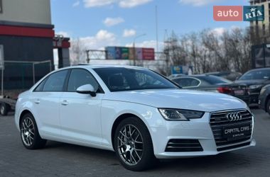 Седан Audi A4 2017 в Луцьку