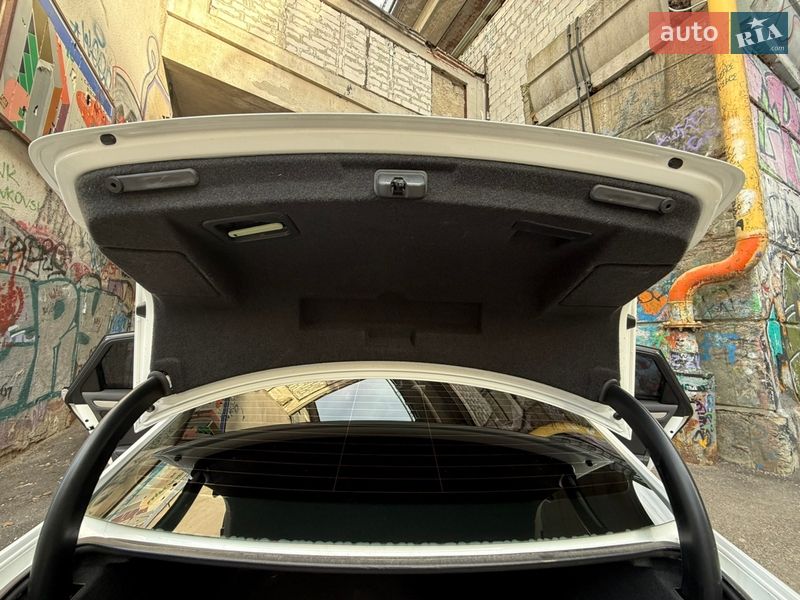 Седан Audi A4 2014 в Одессе