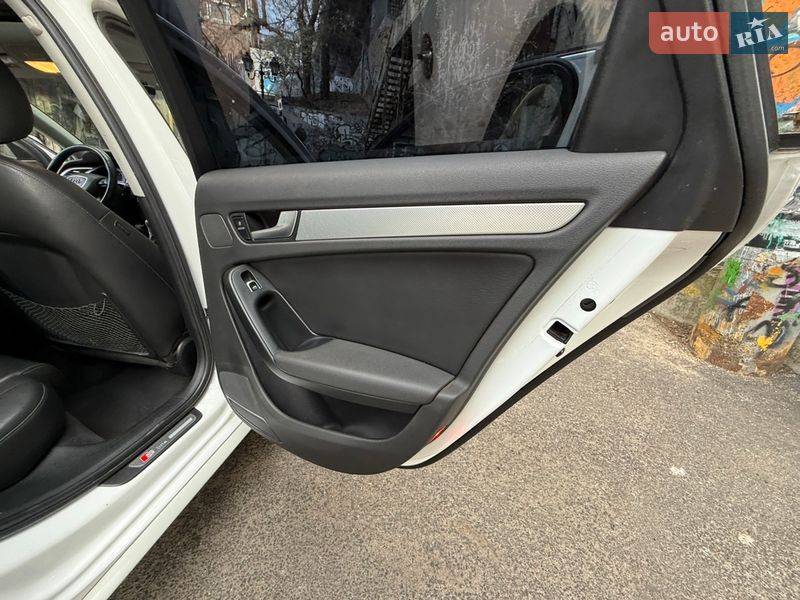 Седан Audi A4 2014 в Одессе