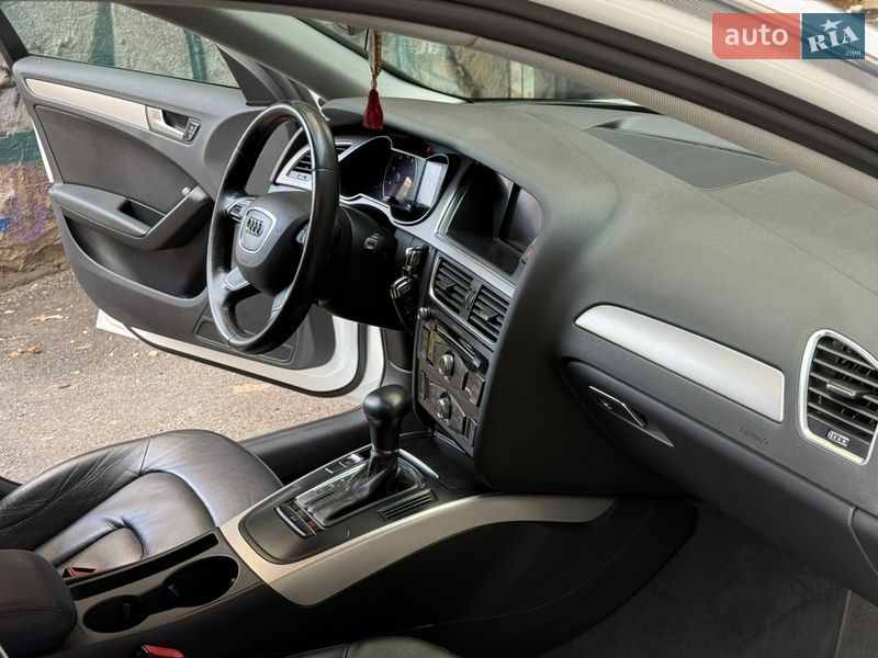 Седан Audi A4 2014 в Одессе