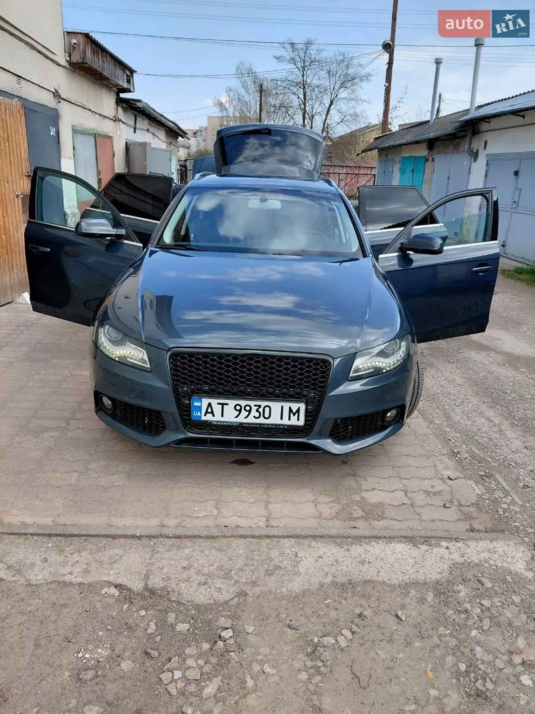 2011 Audi A4 - мініатюра 2