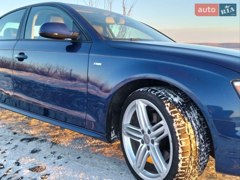 Седан Audi A4 2015 в Рівному