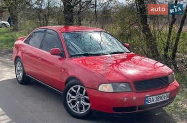 Седан Audi A4 1996 в Умані