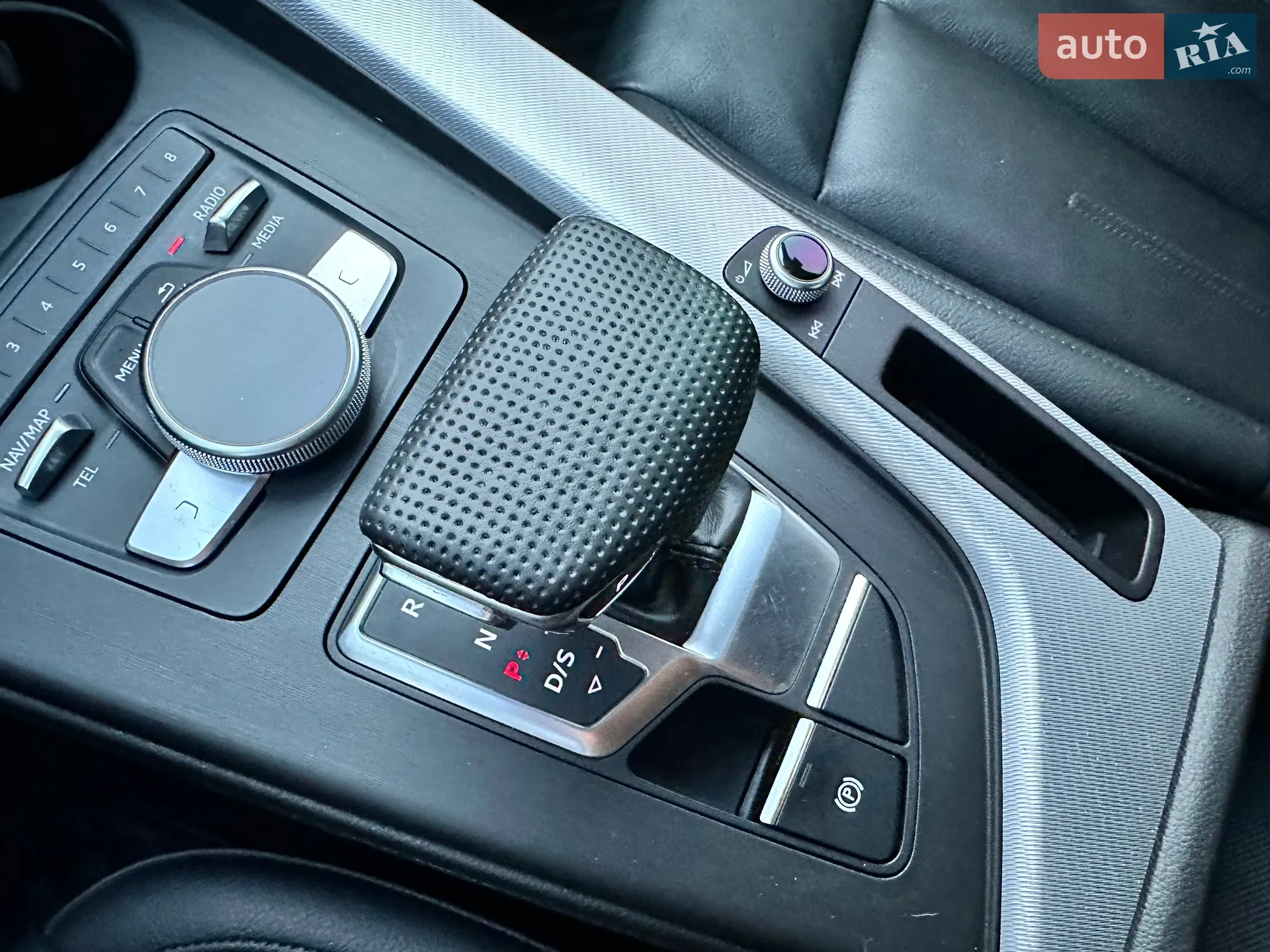 2016 Audi A4 - мініатюра 39